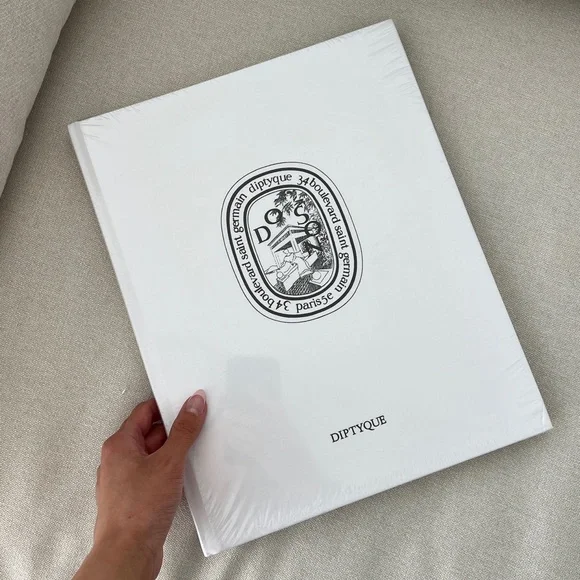 Diptique Coffee Table Book - Picture 2 of 4